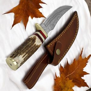 Cuchillos de Caza de Estilo Artesanal con Hoja Fija Estampada, Mango de Aspecto Natural y Funda de Cuero para Camping y Actividades al Aire Libre - Product Image 3