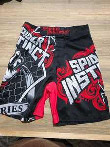 Shorts de Muay Thai al por mayor, hechos con tela ligera de primera calidad, con costuras resistentes y ajuste flexible para hombre - Product Image 5