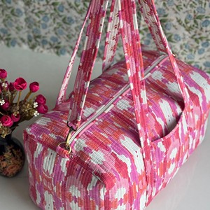 Pink Floral Quilted <b>Duffel</b> <b>Bag</b> with Zipper Closure Large Capacity Travel Weekender Shoulder <b>Bags</b> - Product Image 4