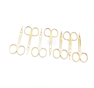 Ciseaux professionnels pour cuticules et ongles des orteils plaqués or 24 carats, en acier à haute teneur en carbone avec logo personnalisé, lame incurvée, ciseaux de manucure - Product Image 1