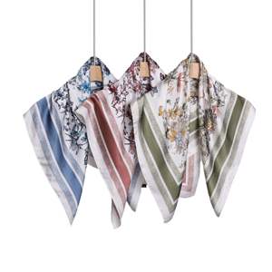 Foulard carré en soie multifonctionnel uni décontracté pour femme, bandana, accessoire respirant et durable à porter toute l'année - Product Image 5