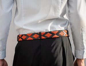 Cinturón de Cuero Vacuno Hecho a Mano, Duradero, Estilo Casual Vintage para Hombre, Estilo Gaucho, Personalizable con Hebilla de Latón y Bordado - Product Image 3