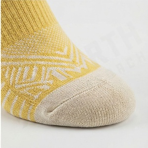 Yellow Geometric Pattern Ankle Socks Breathable Knitted for Daily Casual Wear Adults - Product Image 6