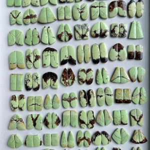 พลอยคริสโซเพรสเลมอนธรรมชาติคุณภาพสูงทรงคาโบชองคู่สีเขียวสำหรับทำต่างหู พลอยหลวมสำหรับเครื่องประดับ - Product Image 1