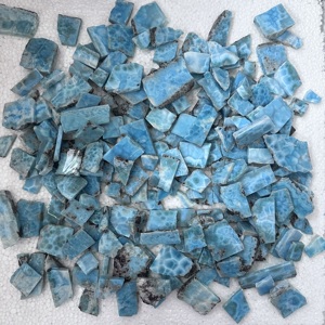 Materia prima de larimar natural TFH, hasta 5 kg disponible para la venta, calidad AAA, matriz de larimar en bruto para cortar y sin cortar disponible. - Product Image 1