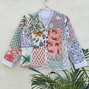 Veste matelassée en coton personnalisée pour femme, motif floral patchwork, manches longues, col en V, fermeture boutonnée, vêtement d'extérieur printemps - Product Image 3