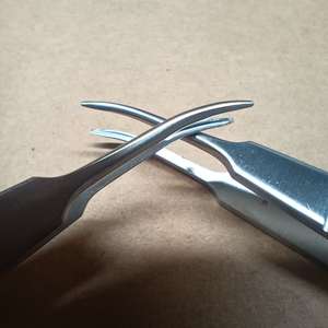 Pinzas de Implante Capilar FUE de Acero Inoxidable de Grado Profesional MEDZORA SURGICAL, Instrumento Curvo para Colocación Precisa de Injertos - Product Image 5