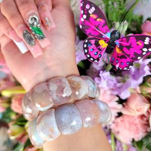 Bracelet en résine coloré vintage pour femme, style chunky, motif floral, prix usine. - Product Image 5