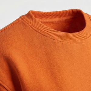 Ensemble 2 pièces en molleton orange pour femme : Sweat-shirt à col rond et manches longues coupe ample et short au-dessus du genou, couleur unie, style décontracté - Product Image 4