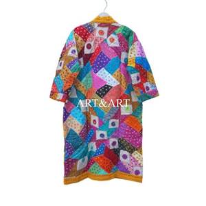 Bata Kimono de Algodón Puro Acolchada Multicolor con Retazos Kantha Hechos a Mano en India, Transpirable para Verano e Invierno, Abrigo para Mujer, Regalo - Product Image 5