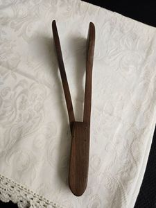 Food <b>Serves</b> <b>Tong</b> Made with Acacia Wood Modern Design Well Polished Premium Look Utensils Home and Wedding Accessory Best Selling - Product Image 5