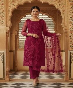 Ensemble haut, bas et dupatta en coton bordeaux, broderie filet fantaisie, style designer, dernière collection, vêtement ethnique, tenue de fête, taille unique, prix de gros - Product Image 1
