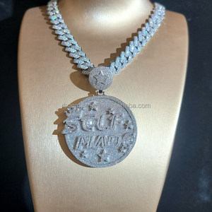 Collier pendentif en diamant étoile de David en or 14 carats breloque lettre personnalisée gravée avec symbole juif RB Gems PEN3STR - Product Image 1