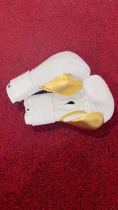 Guantes de Boxeo Personalizados con Logotipo e Impresión, Guantes de Boxeo Profesionales de Piel Sintética Hechos a Medida - Product Image 4