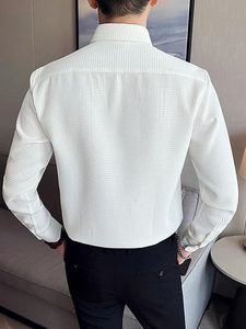 เสื้อเชิ้ตผู้ชายแบบกระดุมหน้าทรงเข้ารูป – เสื้อเชิ้ตแขนยาวเนื้อผ้าโพลีคอตตอนสำหรับผู้ชาย เหมาะสำหรับธุรกิจและการประชุม - Product Image 2