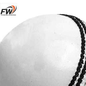 Balle de cricket en cuir la plus vendue avec coutures renforcées pour l'entraînement en intérieur et en extérieur, l'enseignement et le cricket scolaire - Product Image 2