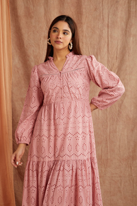 Robe longue bohème personnalisable rose à manches longues ultra-longues, fluide et ample, en tissu Cyk Crush 100% polyester pour femme - Product Image 2