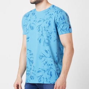 เสื้อยืดคอกลมแขนสั้นลายดอกไม้สีน้ำเงินสำหรับผู้ชาย ผ้าฝ้ายเจอร์ซีย์ ทรงปกติ สไตล์ลำลอง - Product Image 6