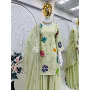 Costume de fête pour femmes de créateur-Ensemble avec paillettes brodées et travail de codage Look élégant et élégant - Product Image 5