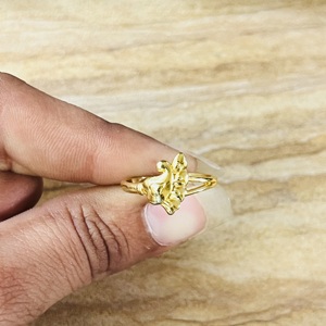 Bague Paon Tendance en Laiton Plaqué Or 18 carats pour Femme, Bijou Déclaration Minimaliste et Délicat, Vente en Gros/OEM/ODM - Product Image 4
