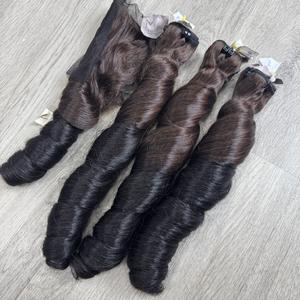 Paquetes y cierre Ombre Color Super Curl Spring Curl | Cabello humano vietnamita súper doble dibujado - Product Image 1