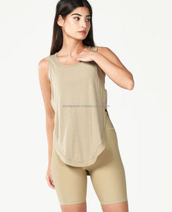 Camiseta negra sin mangas de punto acanalado para mujer con logotipo personalizado y botones redondos, accesorio de moda superventas de verano - Product Image 5