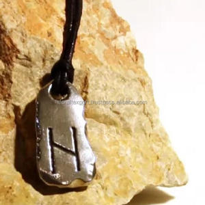 RFCrafts vente en gros de haute qualité améthyste Rune pendentif diamant croix-forme métal gravé chrétien religieux pour les fêtes - Product Image 5