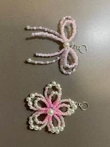 Magnifique porte-clés brodé perlé avec des broderies complexes faites à la main et des perles colorées pour une utilisation quotidienne et tendance - Product Image 4
