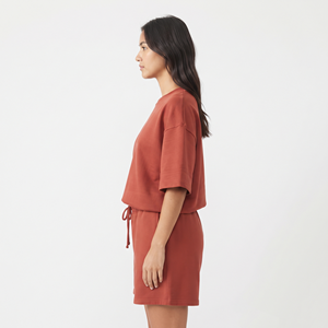 Conjunto de Dos Piezas para Mujer, Camisa Holgada Informal y Pantalones Cortos Estilo Biker por Encima de la Rodilla, Color Sólido, Superventas - Product Image 2