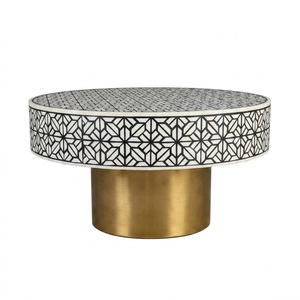 Table basse ronde artisanale en os incrusté avec piétement en laiton, motif étoile géométrique moderne, style marocain, table d'appoint centrale - Product Image 5
