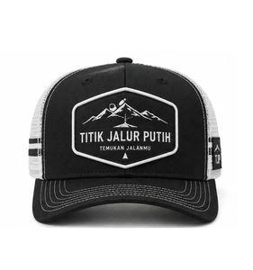 Casquette Trucker Snapback d'extérieur avec logo brodé élégant, ajustable, unisexe adulte, décontractée pour tous les jours, casquette à 6 panneaux - Product Image 1