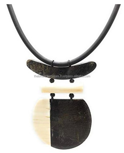 Collier de chaîne en corne de buffle naturelle fait à la main superbe motif d'ancre vintage avec anneau pour les occasions de cadeaux - Product Image 4