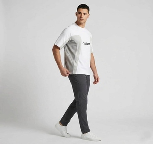 T-shirt personnalisé pour homme à manches raglan blanches avec imprimé numérique gris, séchage rapide, coupe décontractée, col rond - Product Image 5