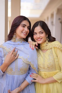 Conjunto de Salwar Kameez Étnico Indio con Dupatta para Cada Ocasión Festiva para Mujer, Corte Regular Elegante a Bajo Precio y Buena Calidad - Product Image 5