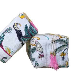 กระเป๋าใส่ของใช้ส่วนตัวแบบผ้าฝ้ายพิมพ์ลายบล็อก ทำมือ ของขวัญ กระเป๋าเครื่องสำอาง กระเป๋าเดินทาง กระเป๋าใส่เครื่องสำอางสำหรับวันหยุด - Product Image 1