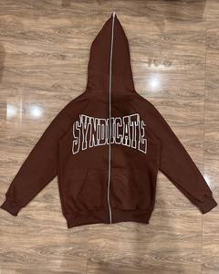 Vente en gros de sweats à capuche pour hommes, coupe oversize et ample, en molleton French Terry, à manches longues, avec impression en relief et broderie - Product Image 4