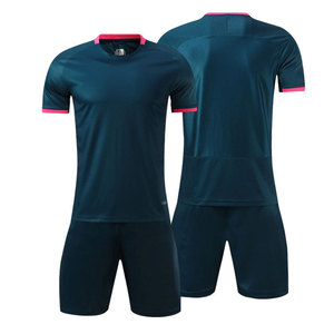 Créez Votre Propre Tenue d'Équipe : Ensembles de Maillots de Football Personnalisables en Gros, Modèles Vides et Simples pour Hommes et Enfants – Dernière Collection de Maillots de Football Personnalisés - Product Image 2