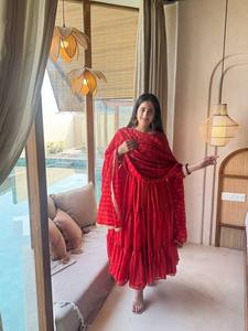 Ensemble Anarkali TENNECY au design élégant, robe-pantalon et dupatta, en tissu brocart, entièrement cousu, réversible, infroissable, séchage rapide, longueur ras du sol - Product Image 2
