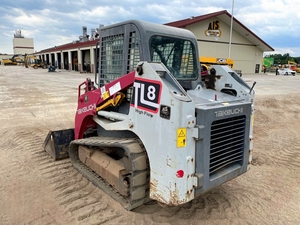 Budget Friendly TL8 Loader For Farms And Acreage Owners - Product Image 2