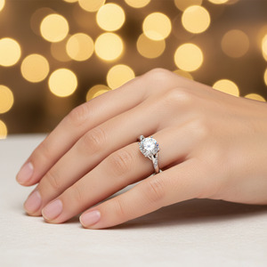 Bague de fiançailles Luxe Luxeshine pour femme, diamant de laboratoire 2,54 carats VS1 certifié IGI, brillant, en argent sterling 925, jaune rose - Product Image 1