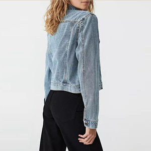 Chaqueta Vaquera de Mujer de Alta Calidad, Estilo Vintage, Diseño Desgastado Personalizado, Impresión Láser, Relleno de Algodón, Producto Terminado - Product Image 2