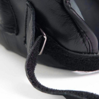 Casque de boxe professionnel en cuir de qualité supérieure avec logo personnalisé imprimé, conception de sécurité, protection de tête haut de gamme