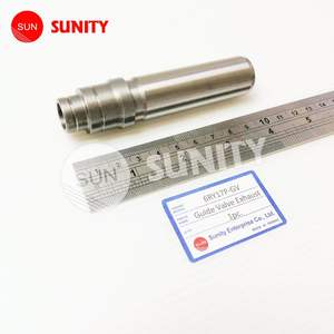 Guide de soupape d'échappement diesel de haute qualité TAIWAN SUNITUY pour moteur Yanmar 6RY17P-GV OEM 152633-11181 Anti-usure - Product Image 1