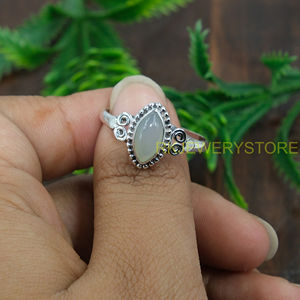 Anillo de Aguamarina Natural de Plata de Ley 925 Hecho a Mano con Engaste de Bisel y Cuentas, Anillo de Piedra Preciosa para Mujer con Diseño Vintage de Espiral, Piedra de Nacimiento - Product Image 4