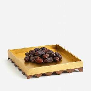 Plateau rond doré traditionnel pour l'iftar et la présentation de la table du Ramadan, luxueux présentoir à fruits secs et sucreries, dernière nouveauté - Product Image 1