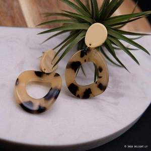 Boucles d'oreilles en résine, élégantes et tendance, pour les fêtes, le quotidien, les mariages, de haute qualité, AL MALIK CRAFT - Product Image 5