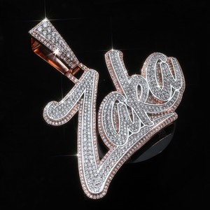 สร้อยคอจี้ตัวอักษรโมอิสซาไนต์แบบคลาสสิก ชุบทองสองสี S925 พร้อมโซ่แบบลิงค์  สามารถสลักโลโก้ได้ตามต้องการ  ทันสมัย - Product Image 1