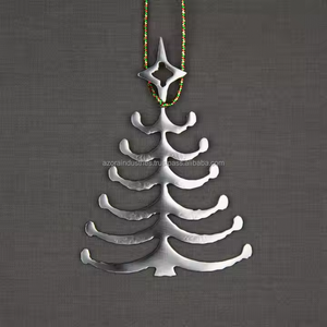 Venta al por mayor de metal forma de árbol de Navidad adornos colgantes decoración de Navidad adornos de Navidad de plástico - Product Image 6