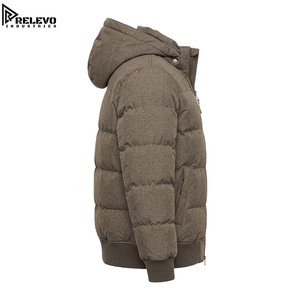 Chaqueta Bomber Aislada Personalizada OEM de Alta Calidad, Abrigo de Invierno Marrón Resistente para Hombre con Capucha - Product Image 3