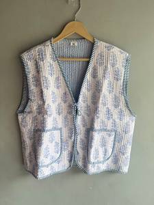 Gilet matelassé en coton pour femme, col en V, sans manches, imprimé floral, poches plaquées, style printemps, taille XL, CADEAU POUR ELLE - Product Image 1